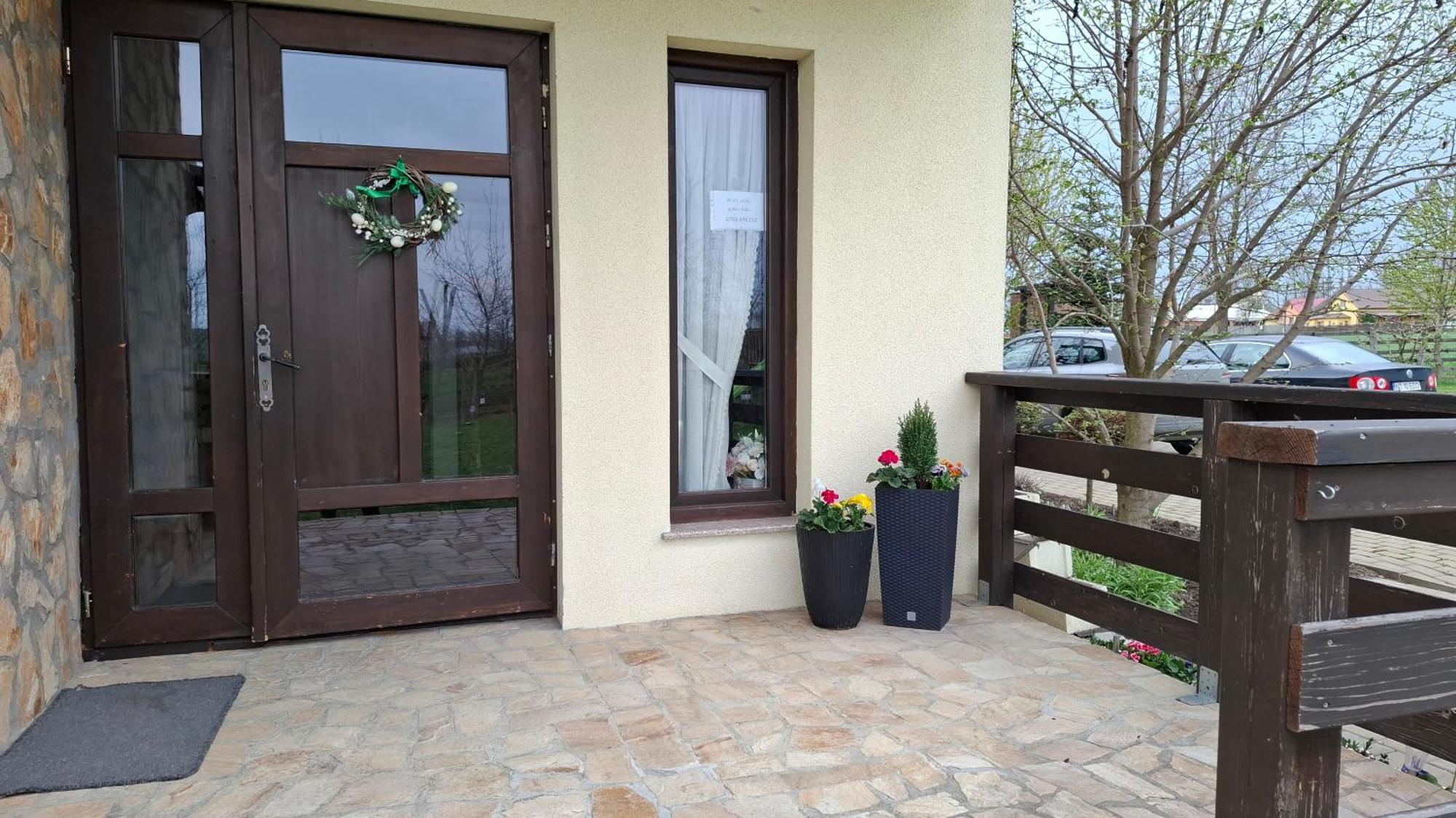 Dor De Casa Hotel Doljesti Exterior photo