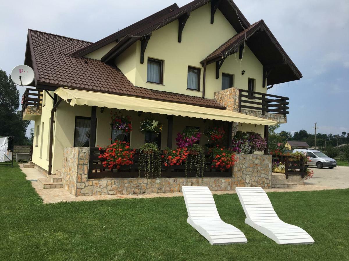 Dor De Casa Hotel Doljesti Exterior photo